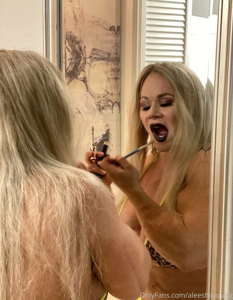 aleeshayoung porn model photo