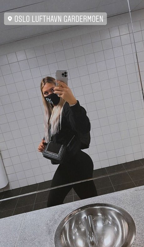 FitelenaVIP pornstar image