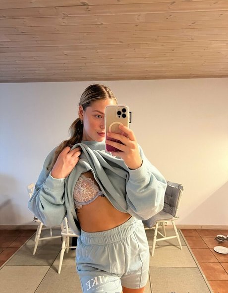 FitelenaVIP pornstar nude photos