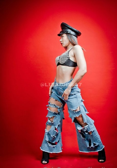lizadiosa profile image