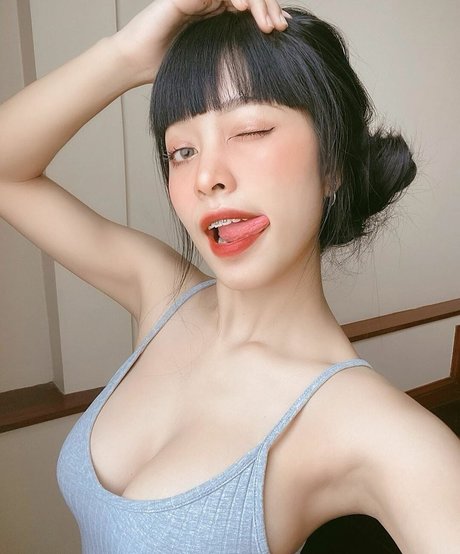 Pattaraporn high quality pornstar img