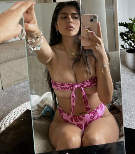 Emilia Torres model nude galleries