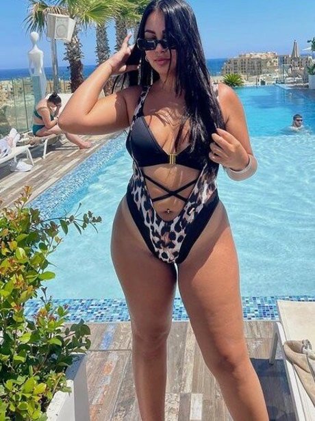 Maltese Girls pornstar perfect pics