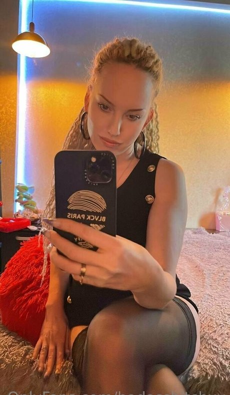 badassbitchxx top actress picture