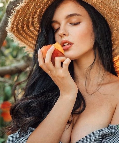 Alina Revolver Production pornstar images