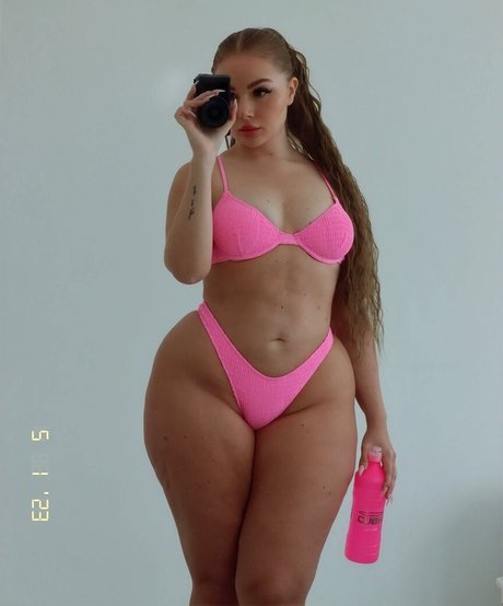 Emma Haggstrom nudes model pic