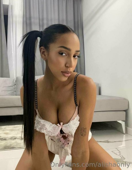 Alisha Kone model hd gallery