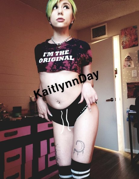 moonbabyfuxk profile image