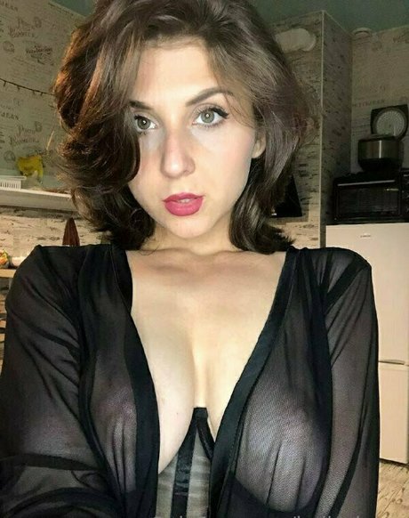 bellachary beautiful actress photo