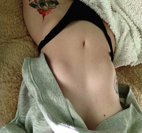 emejota nude model galleries