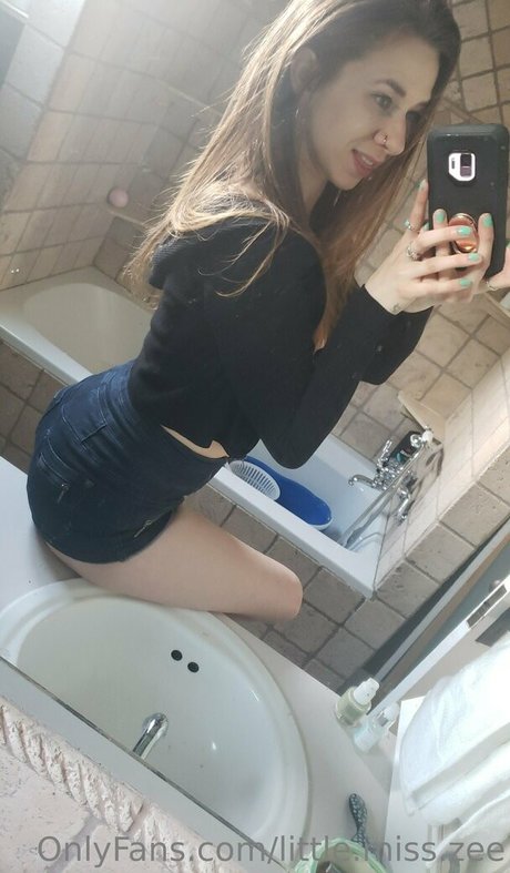 little miss zee xxx star image