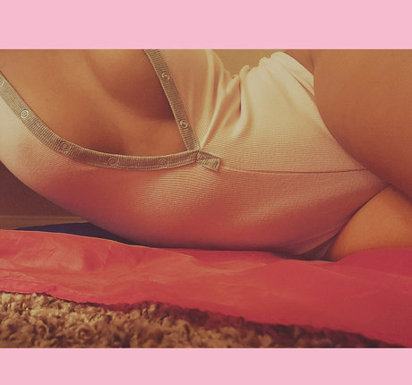 trixietrxx pornstar pretty photos