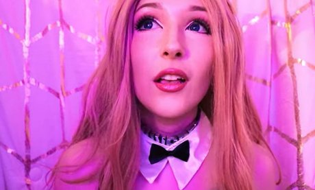 Seafoam Kitten s ASMR exclusive actress photo