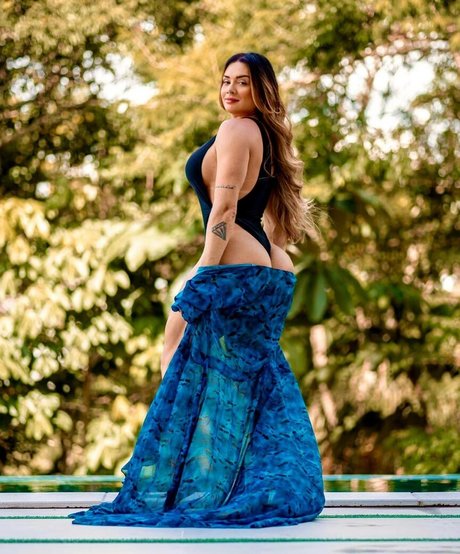 Juliana Salimeni pornstar exclusive images