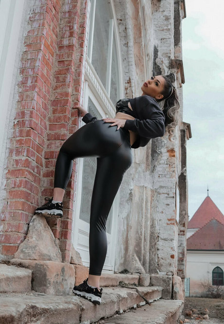 fitness babe onlyfans adult image