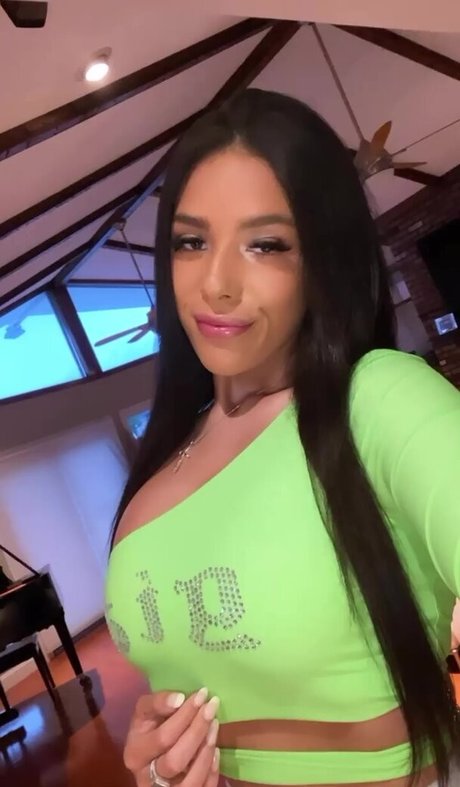 Samantha L sexy pornstar picture