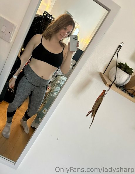ladysharp naked model pics