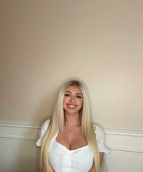 Anais Laliberte pornstar gallery