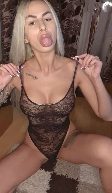 roxanaa23 pornstar top galleries