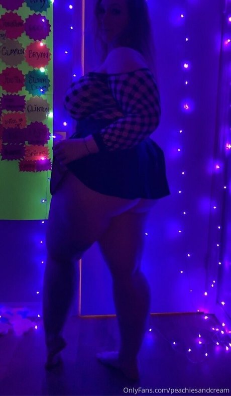 peachyinwonderland high quality model gallery