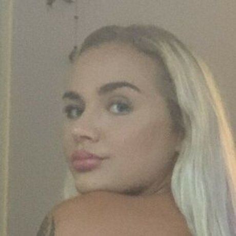 princess nude onlyfans top picture