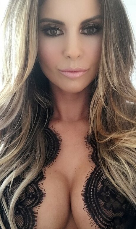 popular trans onlyfans beautiful images