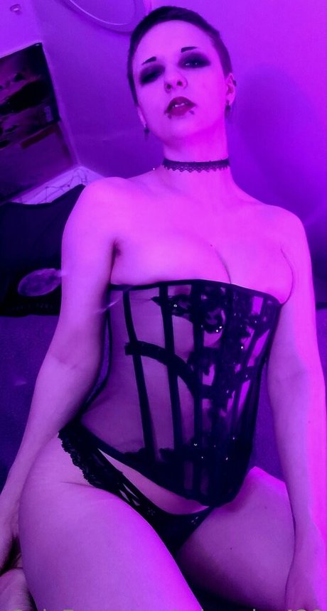 miramira420 best actress img
