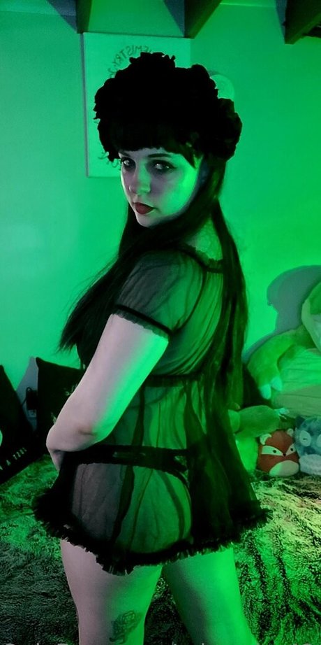 miramira420 profile image
