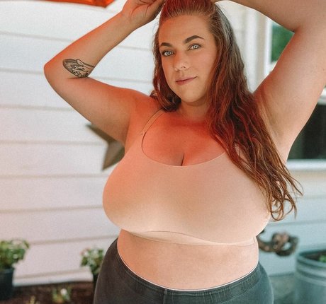 Ashleigh Dunn porn star pics