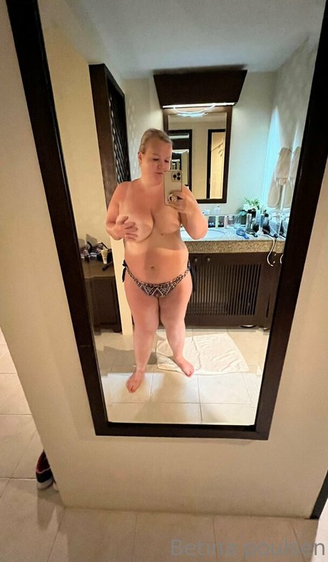 betina poulsen perfect star photos