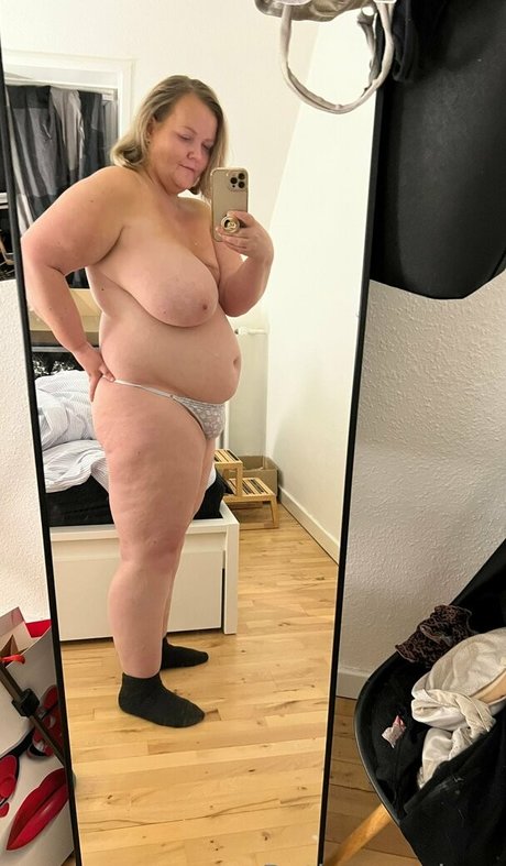 betina poulsen porn actress gallery