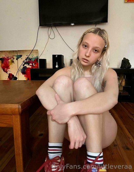 littleveraa top pornstar images
