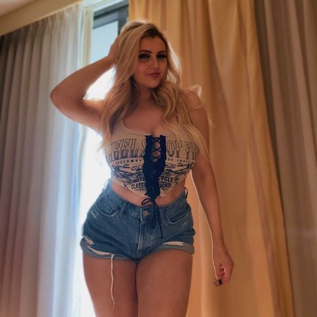 Larkan Danielle pornographic star photos
