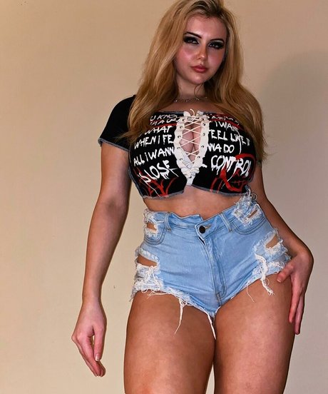 Larkan Danielle nice model images
