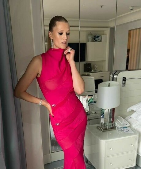 Toni Garrn high quality pornstar photos