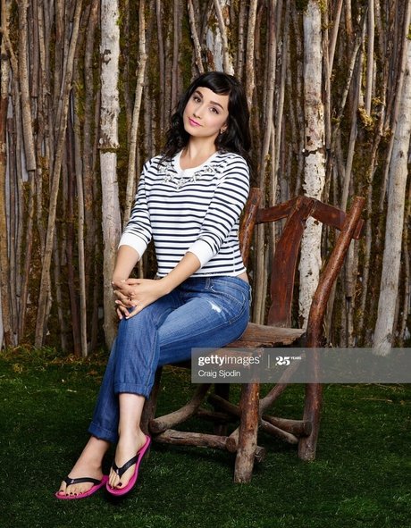Molly Ephraim nudes star images