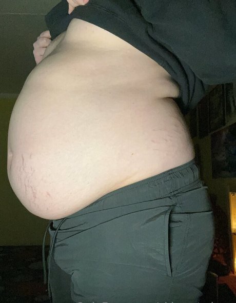 skinny twiggy top profile image