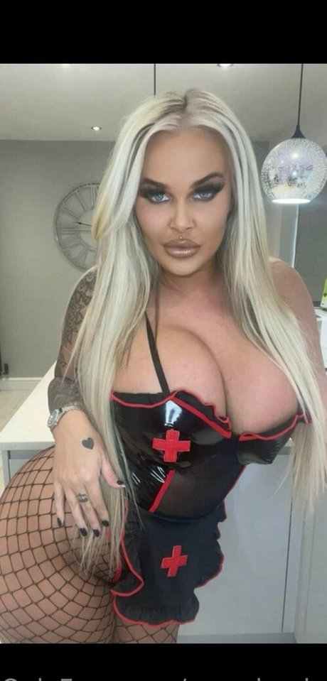 Porscheplatinum erotic actress pictures