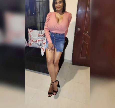 Gisselle F naked actress image