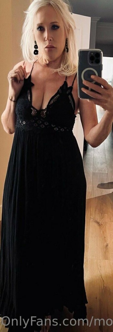 amateur wife onlyfans hot naked pic