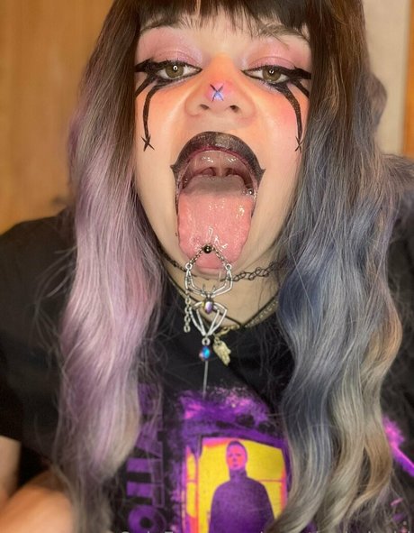 sucking tits onlyfans hd pic