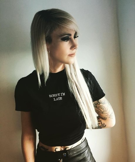 Bexuki nudes actress archive
