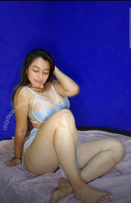 Angiebeltran99 nude pornstar archive