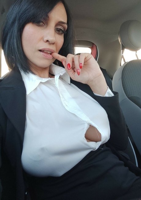 Giulia Diamond star high quality photos