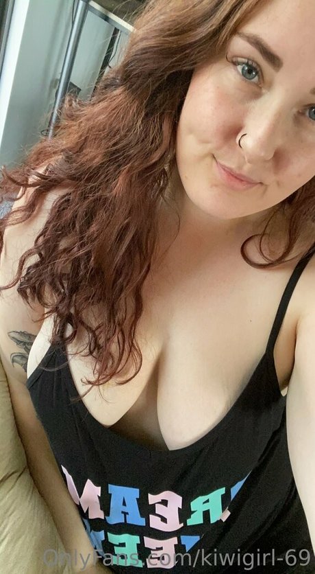 dark skin onlyfans sexy picture