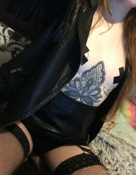 gingerminniemfc model nude pic