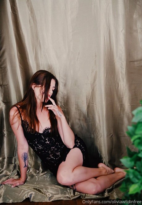 oliviawildinfree model art archive