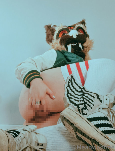 meanwoofree star erotic images