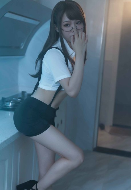 qiyuemiaozi model hot image