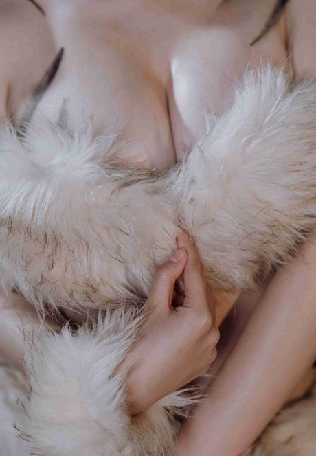 qiyuemiaozi nudes star photos